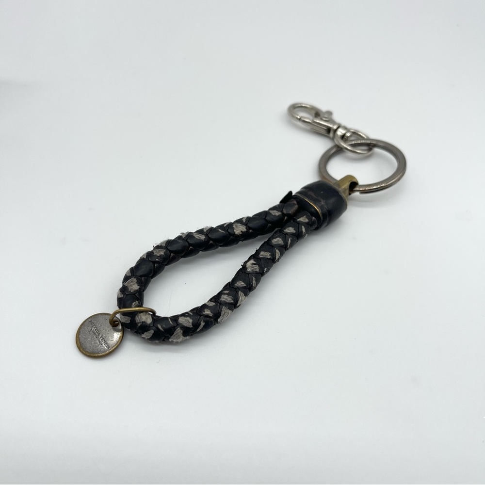 Bottega Veneta Authentic Bronze Intrecciato Braided Leather Loop Handle Key Ring